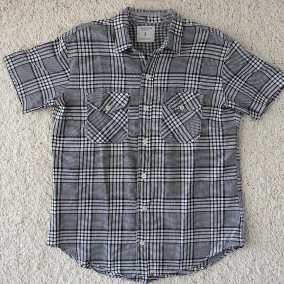 SOHO* Men's Short Sleeve Button Down‎ Shirt Size Small Double Front Pocket - Picture 1 of 8